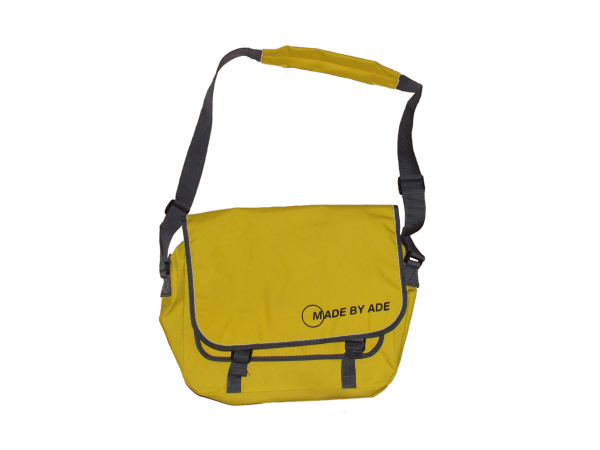 Circle Logo A3 Messenger Bag (Yellow/Black)